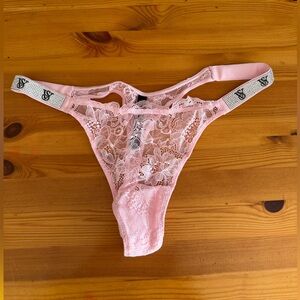 Victorias Secret Logo Sexy NWT Pink Lace Bling Shine Strap Thong Panty Large